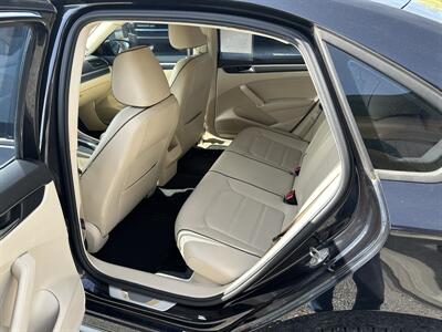 2018 Volkswagen Passat 2.0T S   - Photo 8 - Hopkinsville, KY 42240