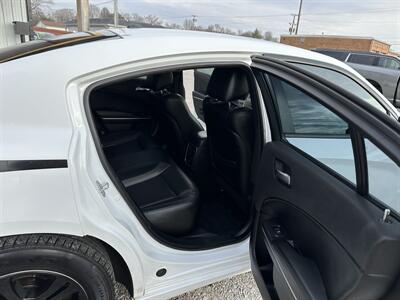 2019 Dodge Charger SXT   - Photo 10 - Hopkinsville, KY 42240