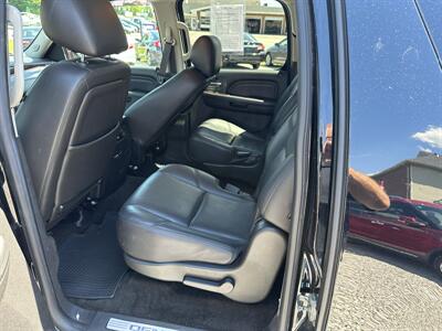 2014 GMC Yukon XL Denali   - Photo 8 - Hopkinsville, KY 42240
