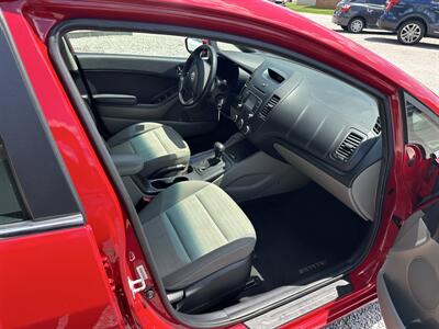 2014 Kia Forte EX   - Photo 9 - Hopkinsville, KY 42240