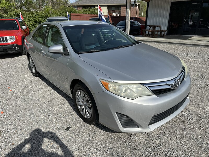 2012 Toyota Camry L   - Photo 1 - Hopkinsville, KY 42240