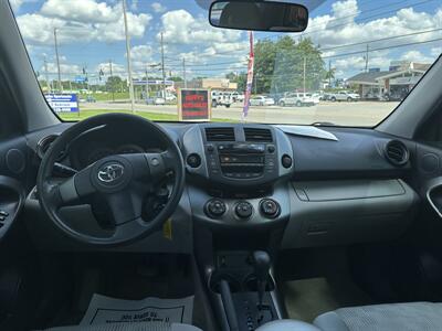 2009 Toyota RAV4   - Photo 12 - Hopkinsville, KY 42240