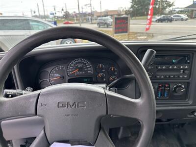 2007 GMC Sierra 1500 Classic Work Truck   - Photo 9 - Hopkinsville, KY 42240