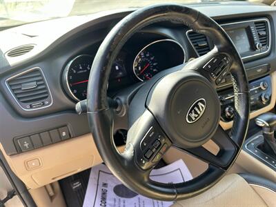 2017 Kia Sedona LX   - Photo 11 - Hopkinsville, KY 42240