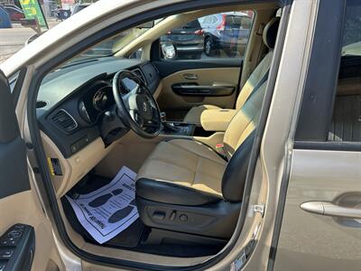 2017 Kia Sedona LX   - Photo 8 - Hopkinsville, KY 42240