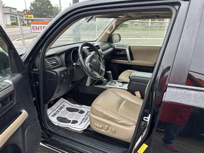 2010 Toyota 4Runner SR5   - Photo 6 - Hopkinsville, KY 42240