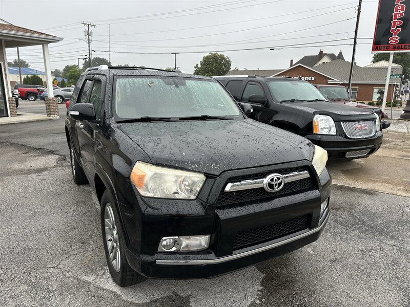 2010 Toyota 4Runner SR5   - Photo 1 - Hopkinsville, KY 42240