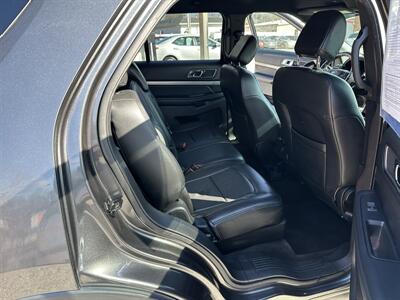 2018 Ford Explorer XLT   - Photo 11 - Hopkinsville, KY 42240