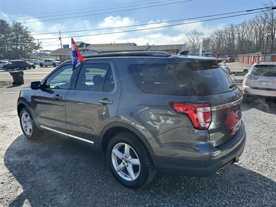 2018 Ford Explorer XLT   - Photo 4 - Hopkinsville, KY 42240