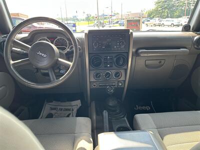 2007 Jeep Wrangler SAHARA   - Photo 11 - Hopkinsville, KY 42240