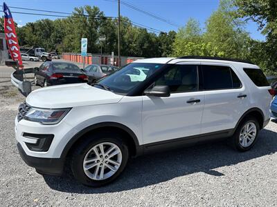 2017 Ford Explorer   - Photo 3 - Hopkinsville, KY 42240