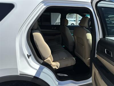 2017 Ford Explorer   - Photo 7 - Hopkinsville, KY 42240