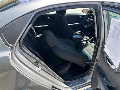 2021 Kia Rio LX   - Photo 10 - Hopkinsville, KY 42240