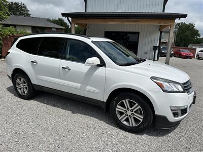 2017 Chevrolet Traverse LT   - Photo 1 - Hopkinsville, KY 42240