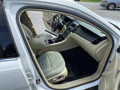 2018 Ford Taurus SE   - Photo 9 - Hopkinsville, KY 42240