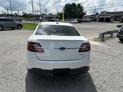 2018 Ford Taurus SE   - Photo 5 - Hopkinsville, KY 42240