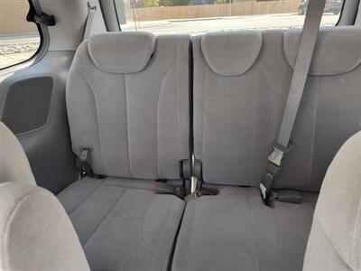 2007 Kia Sedona EX   - Photo 13 - Hopkinsville, KY 42240