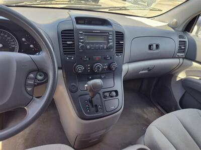 2007 Kia Sedona EX   - Photo 10 - Hopkinsville, KY 42240