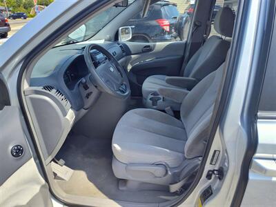 2007 Kia Sedona EX   - Photo 9 - Hopkinsville, KY 42240