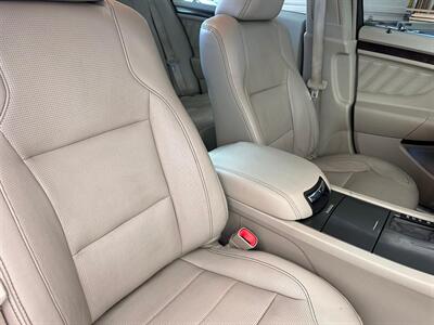 2011 Ford Taurus Limited   - Photo 6 - Aurora, CO 80012