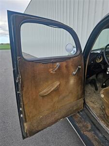 1937 Ford Touring Sedan - Photo 13 - Auburn, IN 46706
