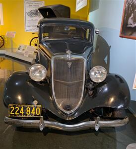 1934 Ford 2 Dr Sedan   - Photo 2 - Auburn, IN 46706
