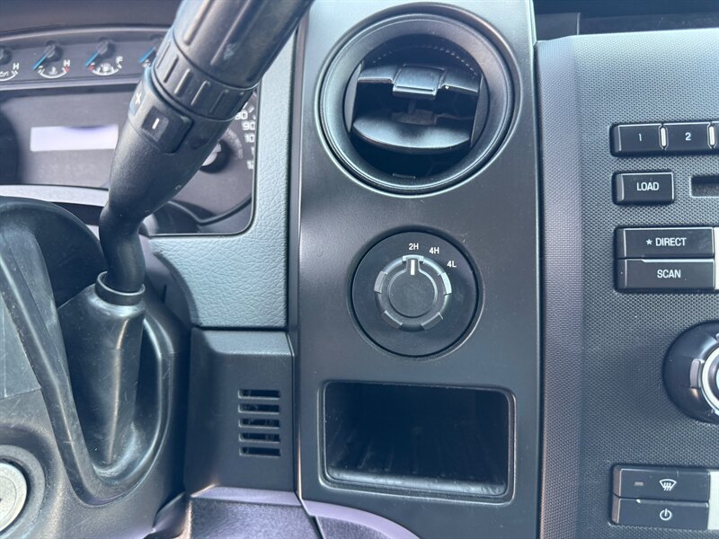 2013 Ford F-150 STX photo 16