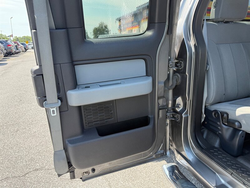 2013 Ford F-150 STX photo 18