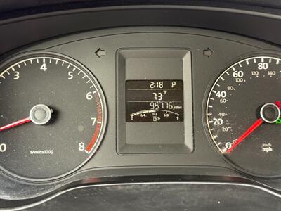 2011 Volkswagen Jetta SE PZEV   - Photo 21 - Jonestown, PA 17038