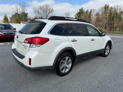 2013 Subaru Outback 2.5i Limited   - Photo 6 - Jonestown, PA 17038