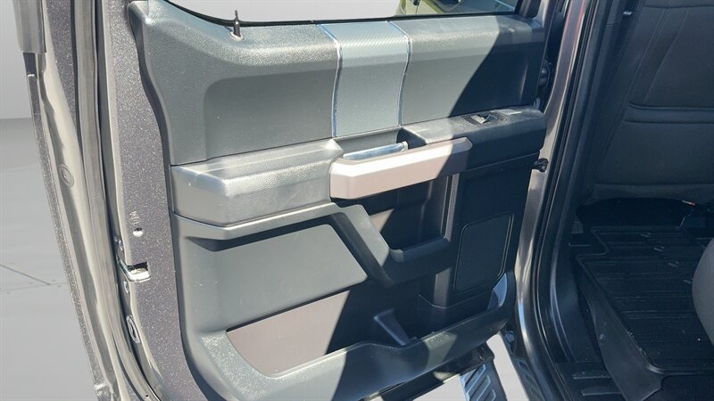 2020 Ford F-150 XL - Photo 14 - Jonestown, PA 17038