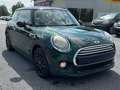 2014 MINI Hardtop Cooper   - Photo 4 - Jonestown, PA 17038