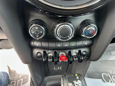 2014 MINI Hardtop Cooper   - Photo 19 - Jonestown, PA 17038