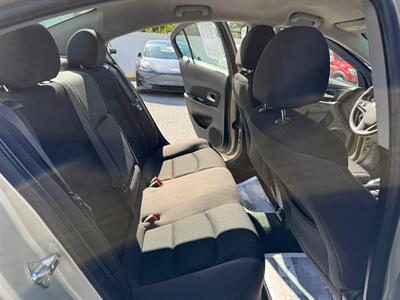 2016 Chevrolet Cruze Limited 1LT Auto   - Photo 16 - Jonestown, PA 17038