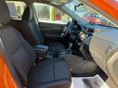 2017 Nissan Rogue S   - Photo 18 - Jonestown, PA 17038