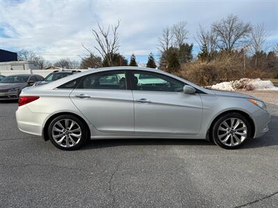 2012 Hyundai SONATA SE   - Photo 5 - Jonestown, PA 17038