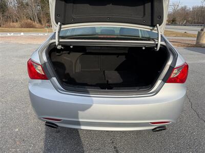 2012 Hyundai SONATA SE   - Photo 13 - Jonestown, PA 17038
