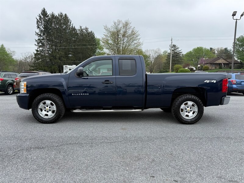 2010 Chevrolet Silverado 1500 LT   - Photo 1 - Jonestown, PA 17038
