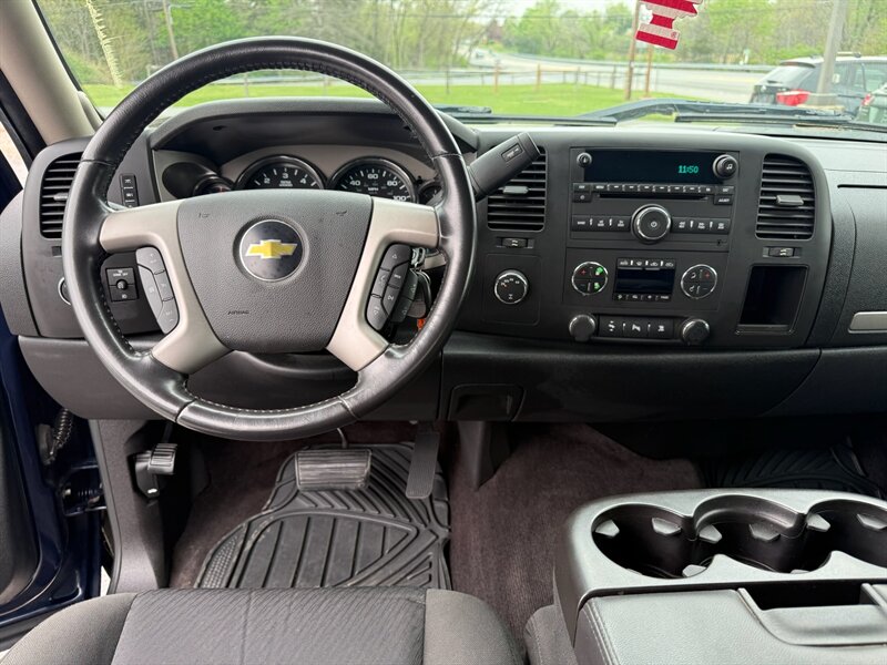2010 Chevrolet Silverado 1500 LT - Photo 14 - Jonestown, PA 17038