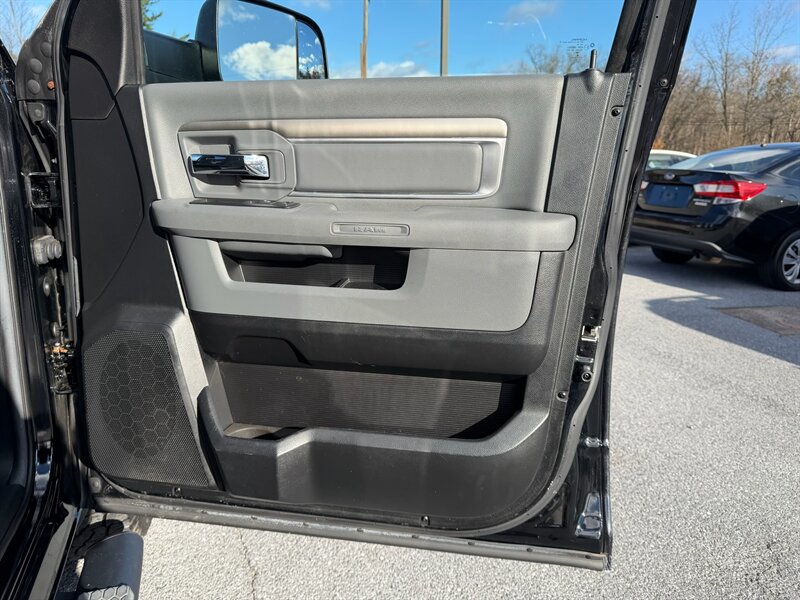 2014 RAM 1500 SLT - Photo 13 - Jonestown, PA 17038