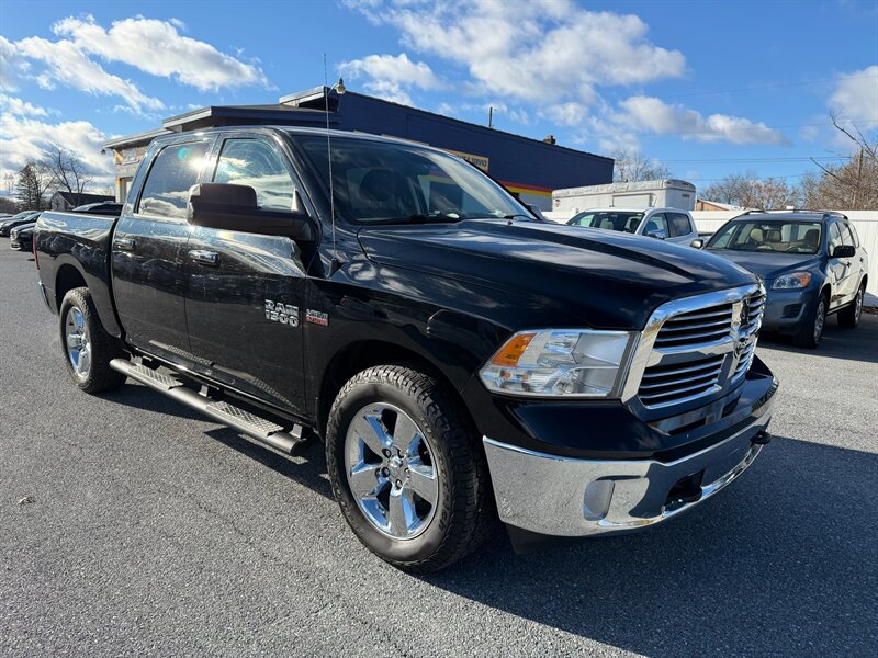 2014 RAM 1500 SLT - Photo 4 - Jonestown, PA 17038