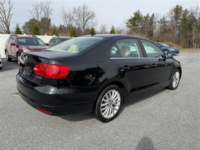 2013 Volkswagen Jetta SEL PZEV   - Photo 6 - Jonestown, PA 17038