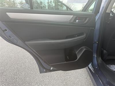 2016 Subaru Legacy 2.5i Premium   - Photo 11 - Jonestown, PA 17038