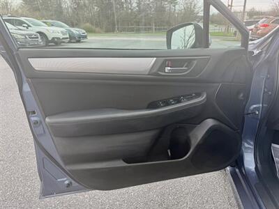2016 Subaru Legacy 2.5i Premium   - Photo 9 - Jonestown, PA 17038