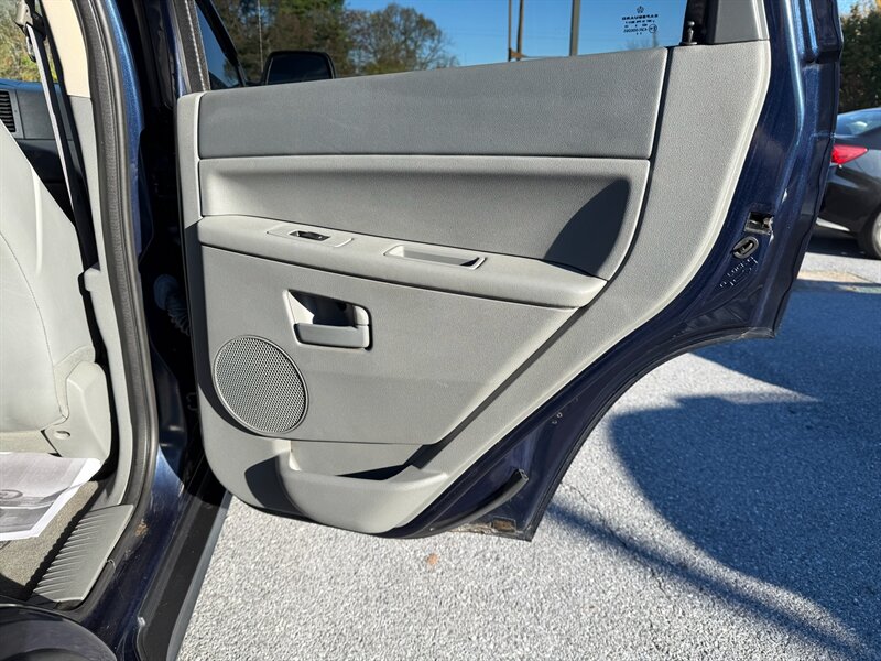 2006 Jeep Grand Cherokee Laredo - Photo 15 - Jonestown, PA 17038