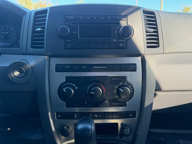 2006 Jeep Grand Cherokee Laredo - Photo 23 - Jonestown, PA 17038