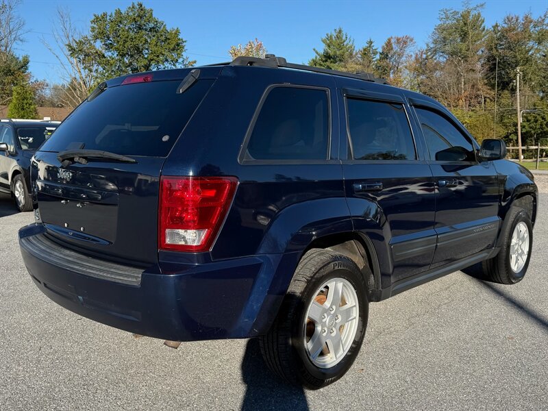 2006 Jeep Grand Cherokee Laredo - Photo 6 - Jonestown, PA 17038