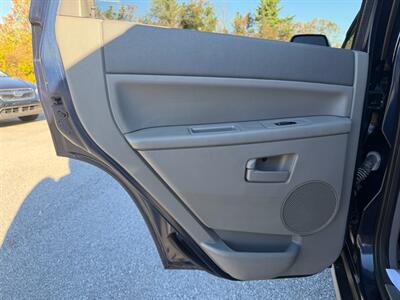 2006 Jeep Grand Cherokee Laredo - Photo 11 - Jonestown, PA 17038