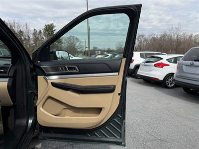 2016 Ford Explorer XLT   - Photo 16 - Jonestown, PA 17038