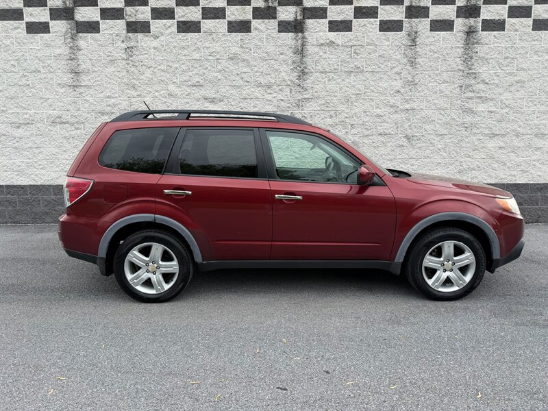 2010 Subaru Forester 2.5X Premium - Photo 5 - Jonestown, PA 17038